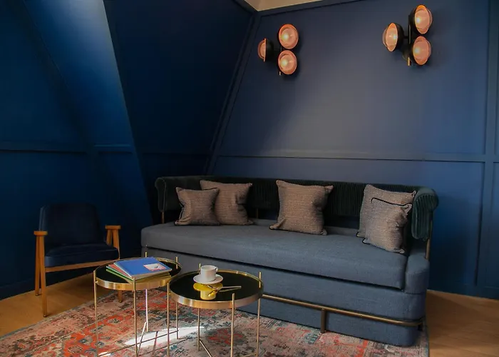 Le BalluHotel Parijs